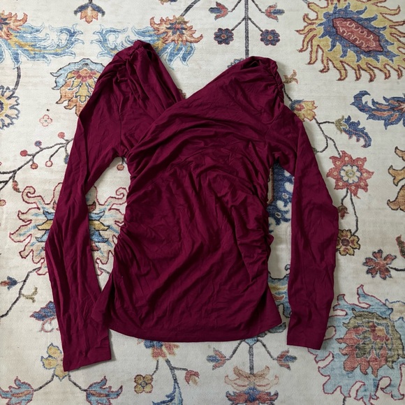 Ann Taylor LOFT Elegant Burgundy Asymmetric Ruched Off-Shoulder Top NWT Medium - Picture 2 of 6